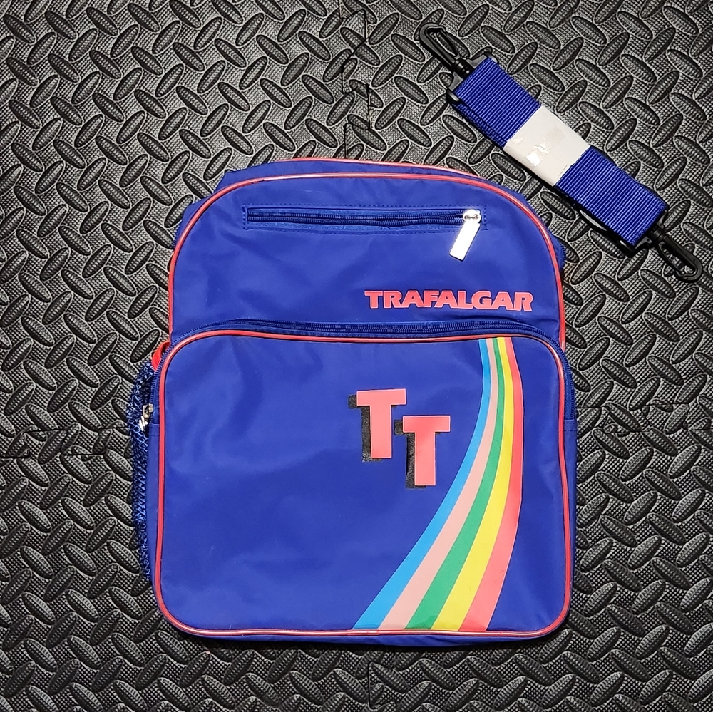 Retro Trafalgar Travel Bag Blue/Red Graphic Rainbow